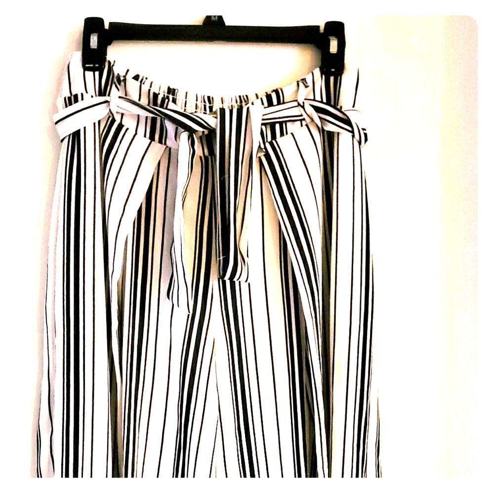 Striped blk white Skirt/pants